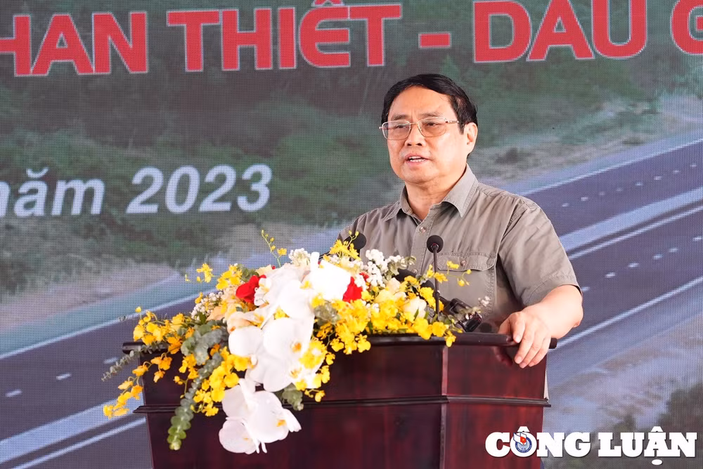 nhung hinh anh dep trong ngay khanh thanh cao toc mai son quoc lo 45 va phan thiet dau giay hinh 7
