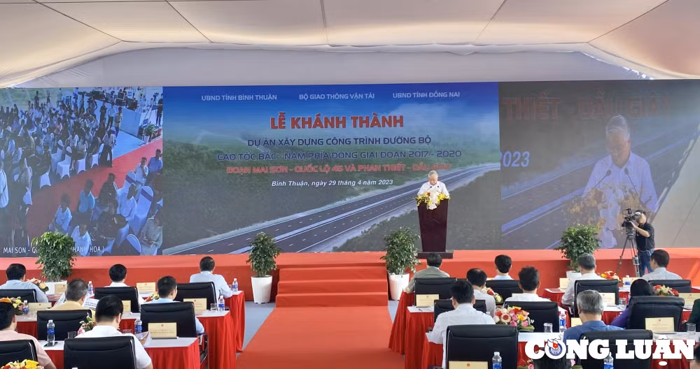 nhung hinh anh dep trong ngay khanh thanh cao toc mai son quoc lo 45 va phan thiet dau giay hinh 6