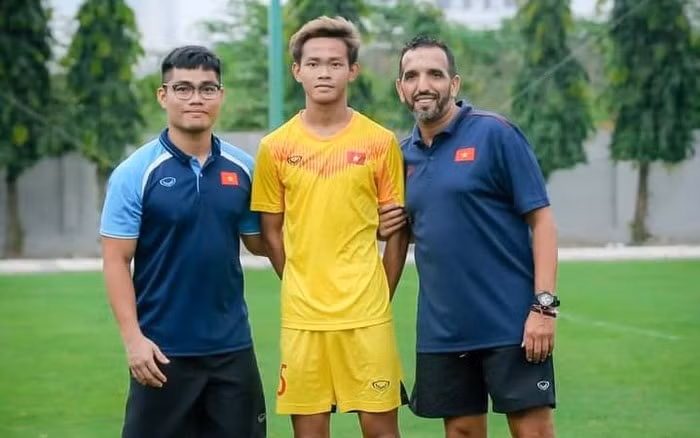 chot danh sach du sea games 32 hlv troussier noi u22 viet nam se choi thu bong da tot nhat hinh 2