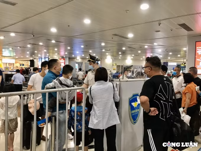hang khong tang tai tich cuc bay dem phuc vu cao diem nghi le 30 4 hinh 3