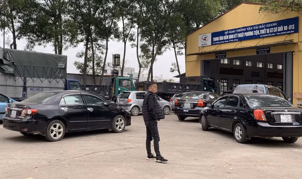 khoi to them 4 bi can trong vu an dua nhan hoi lo tai trung tam dang kiem bac giang hinh 1