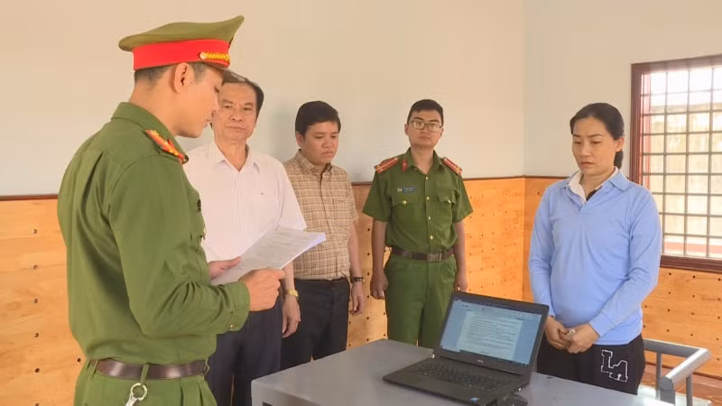 nguyen can bo cdc dak lak lap khong phieu giao hang voi cong ty viet a de tham o tien ty hinh 1