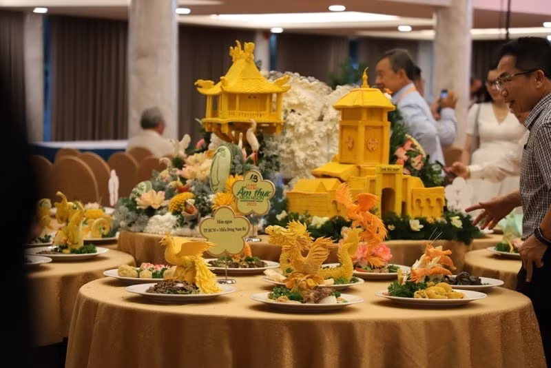 hon 350 mon an quy tu tai le hoi am thuc mon ngon tp ho chi minh hinh 1