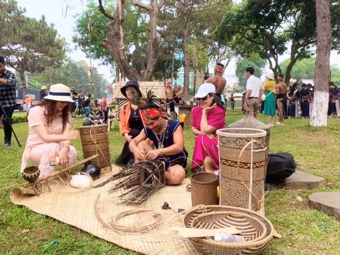 di san van hoa la nen tang hinh thanh tai nguyen du lich o gia lai hinh 3