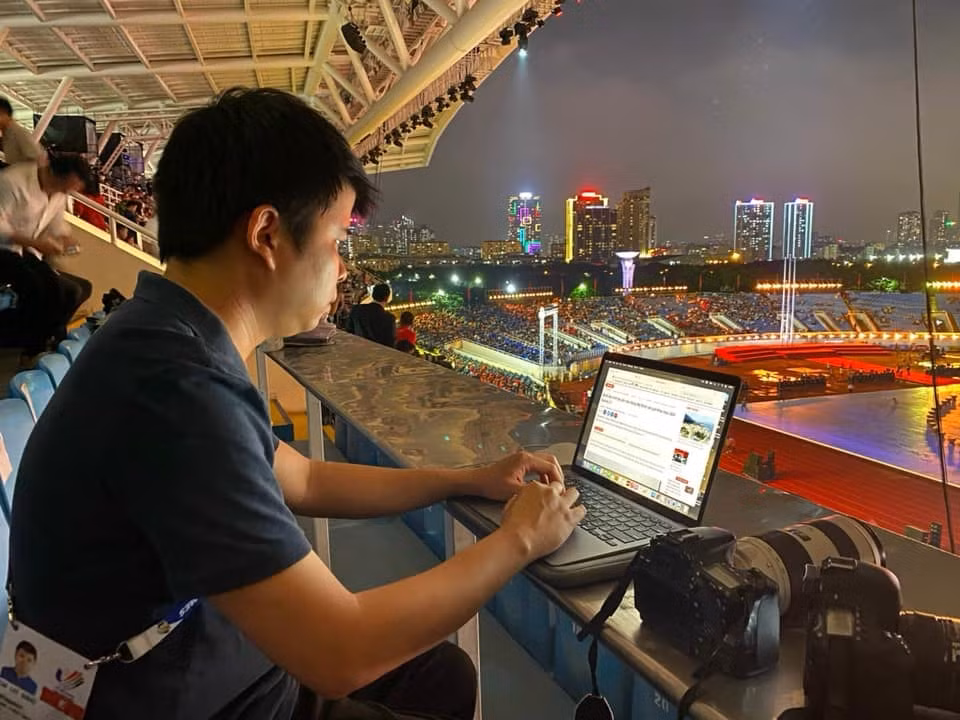 nha bao phong vien viet ve linh vuc van hoa co that su de dang hinh 2
