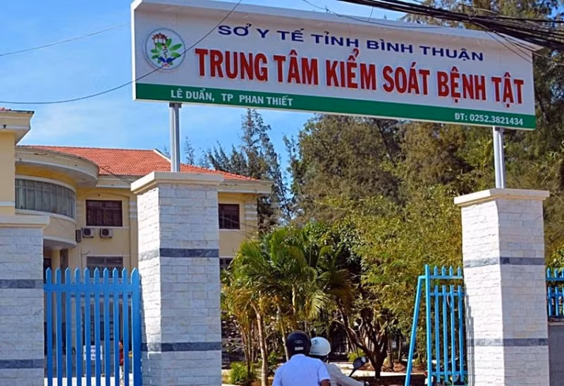 ky luat khien trach giam doc cdc va giam doc benh vien da khoa binh thuan hinh 1