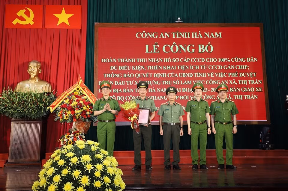 ha nam hoan thanh 100 chi tieu cap cccd gan chip dien tu cho cong dan hinh 1