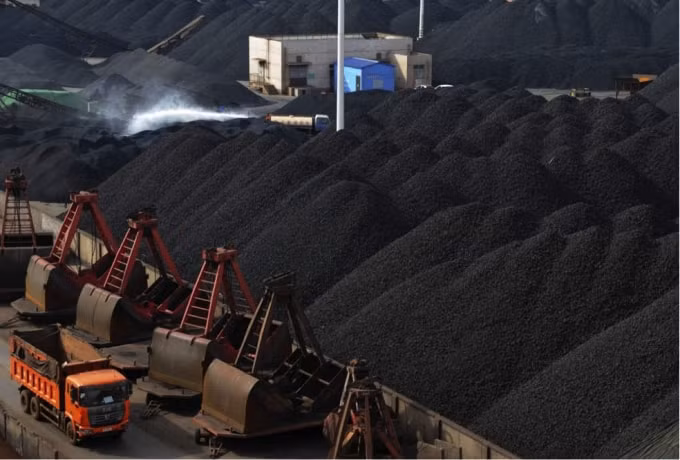 Công ty khai thác than Yongcheng Coal & Electric Holding Group thuộc sở hữu của chính quyền tỉnh Hà Nam vỡ nợ do mất khả năng thanh khoản trái phiếu vào tháng 11 năm ngoái. Ảnh: SCMP