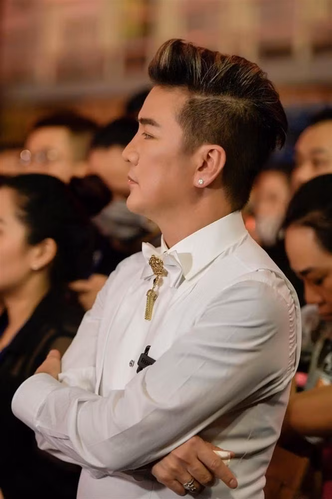 dam-vinh-hung-03-Copy1