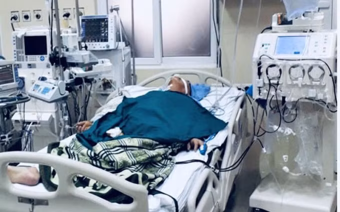 Bệnh nhân đã qua cơn nguy kịch, được ra viện và tiếp tục phác đồ điều trị ung thư. Ảnh: vtv.vn