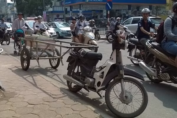 Việc thu hồi xe cũ nát hay kiểm định khí thải xe máy sau nhiều năm vẫn chưa thực hiện được