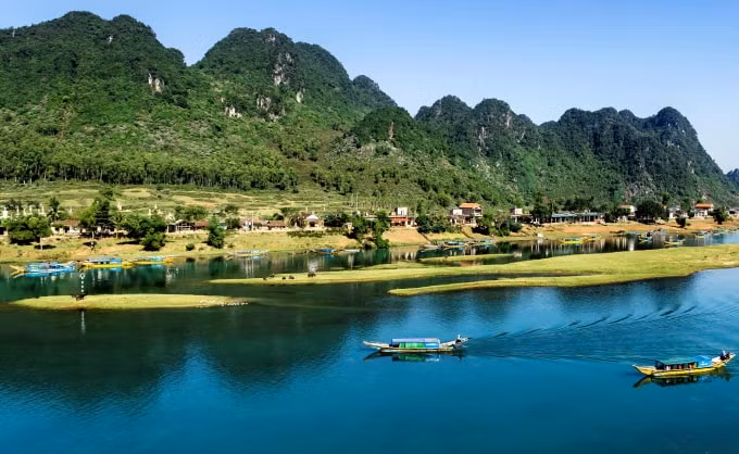 Quảng Bình sở hữu danh thắng được UNESCO hai lần công nhận và là điểm đến trong mơ của hàng triệu du khách quốc tế (Ảnh: Baovanhoa)