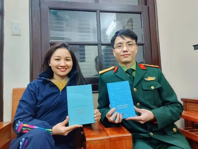 Nhà thơ Nguyễn Minh Cường chia vui cùng bạn bè về cuốn sách mới của mình