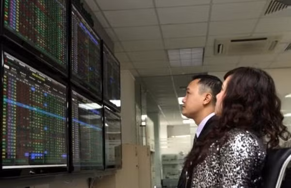 VN-Index vẫn “gặp khó” trước mốc 1.200 điểm