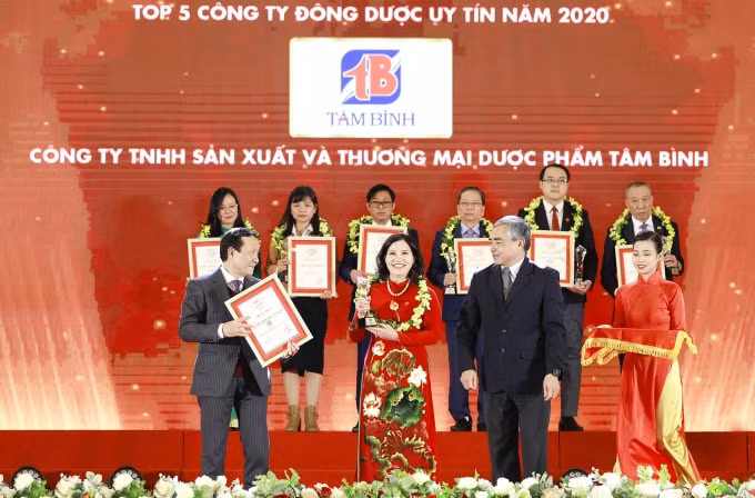 Dược phẩm Tâm Bình được vinh danh Top 5 công ty đông dược uy tín.