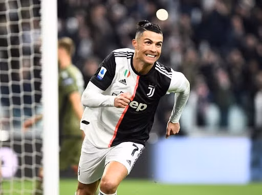 Cỗ máy ghi bàn Ronaldo vẫn tỏ ra sung mãn ở tuổi 36. Ảnh: internet