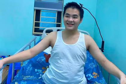 Nam thanh niên 17 tuổi bị tai nạn chỉ còn một nửa cơ thể hồi phục kỳ diệu