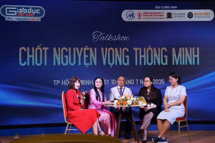 Chuyên gia chỉ cách chốt nguyện vọng thông minh: Đừng nhầm điểm sàn với điểm chuẩn