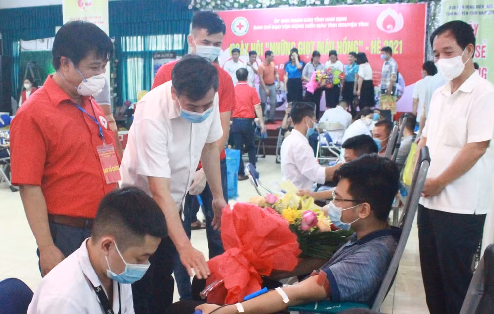 nam dinh huong den ngay hoi nhung giot mau hong he nam 2024 hinh 1