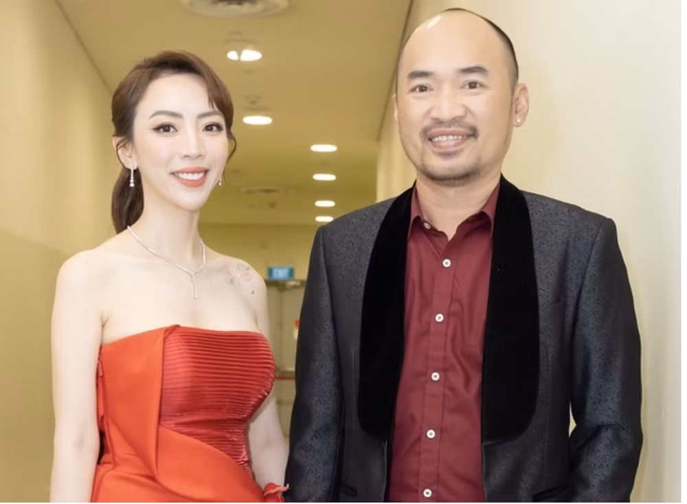 thu trang tien luat bam may phim dien anh moi mang ten nu hon bac ti hinh 1