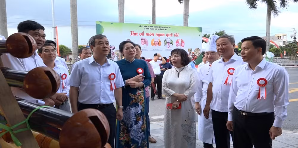 vu thu thai binh khat vong phat trien hinh 2