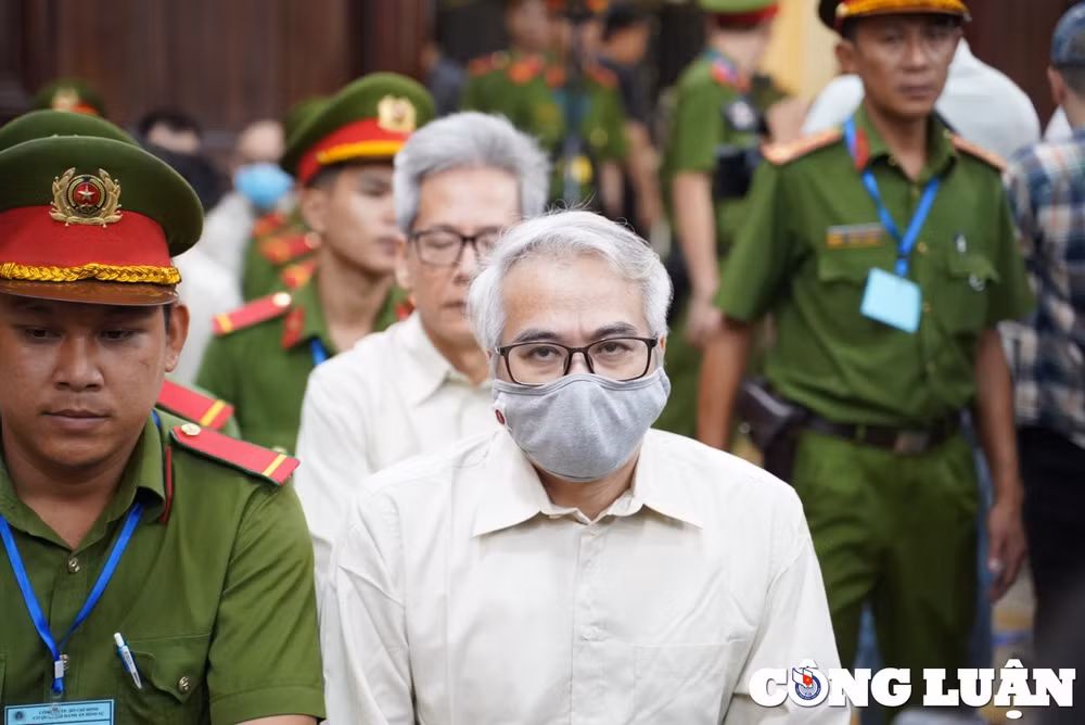 toan canh ngay dau xet xu 254 bi cao dai an dang kiem hinh 4
