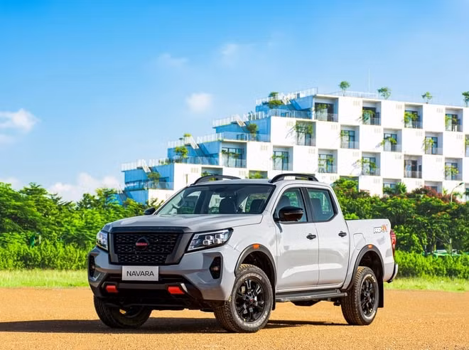 ngam nhin nissan navara phien ban 2024 gia tu 685 trieu dong hinh 1