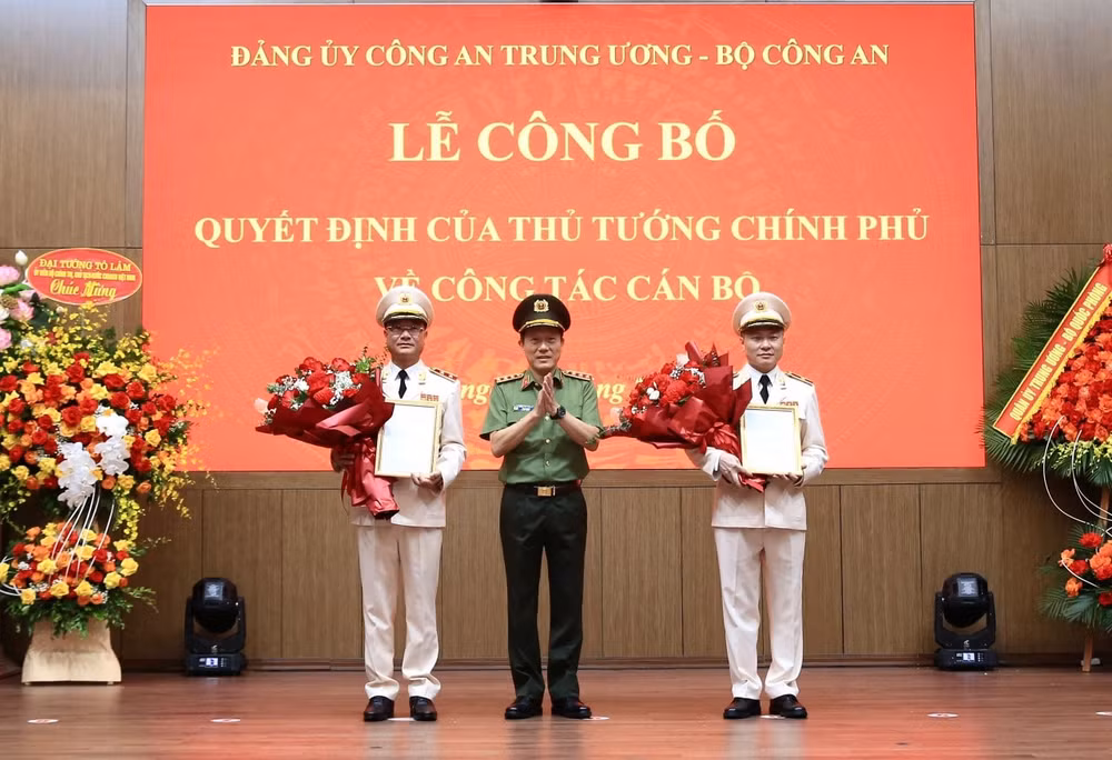 thu tuong chinh phu bo nhiem 2 thu truong bo cong an hinh 1