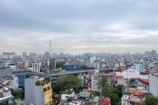 Không khí Hà Nội 'dễ thở' sau mưa rét, AQI về mức tốt