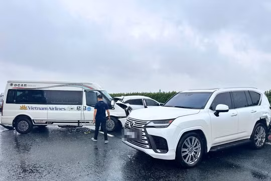 Mưa lớn kéo dài đến 17/9, Cảnh sát giao thông khuyến cáo tài xế giảm tốc độ