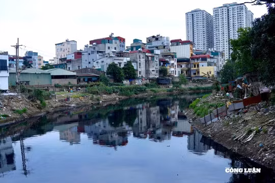 Hơn 1 triệu m³ nước thải mỗi ngày đổ ra sông hồ, nhiều dòng sông Hà Nội hết sức chịu tải