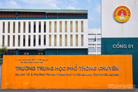 Từ 9h hôm nay 22/8/2026, 122 trường xét tuyển riêng nhóm thí sinh Trường THPT chuyên Tuyên Quang