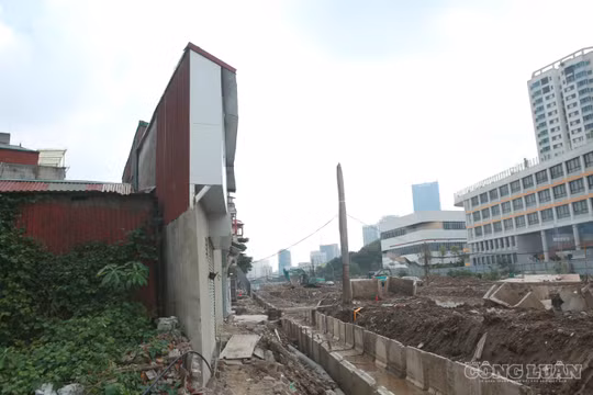 Nhà siêu mỏng, siêu méo ở Hà Nội: Ba hộ dân có đất dưới 15 m² có thể bị thu hồi đất 