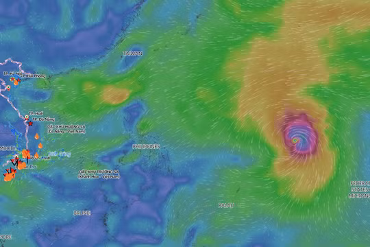 Siêu bão Champi đang giật trên cấp 17, Bắc Biển Đông có thể có sóng cao 5m