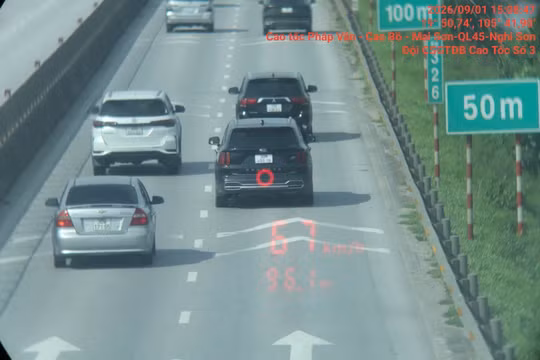 Chạy 100 km/h cần giữ khoảng cách bao xa?
