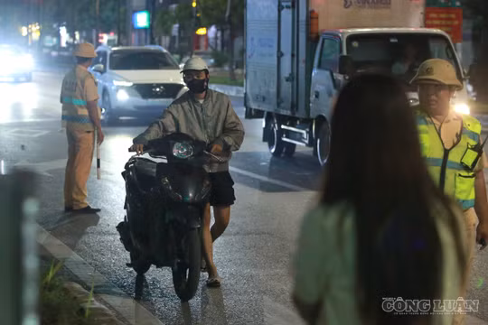 Không chấp hành kiểm tra nồng độ cồn đêm 20/10, tài xế đối mặt mức phạt kịch khung