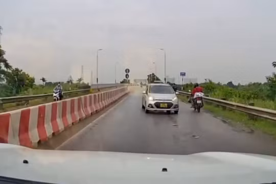 Đi ngược chiều, vượt xe sai quy định bị phản ánh trên VNeTraffic, hai tài xế bị xử lý