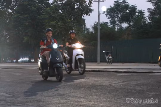 Đường nứt toác, sụt lún sát công trường xây dựng nhà cao tầng ở Hà Nội