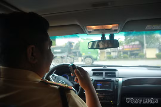 Hà Nội siết kiểm tra xe quá tải trên các tuyến cửa ngõ, nhiều phương tiện bị xử phạt