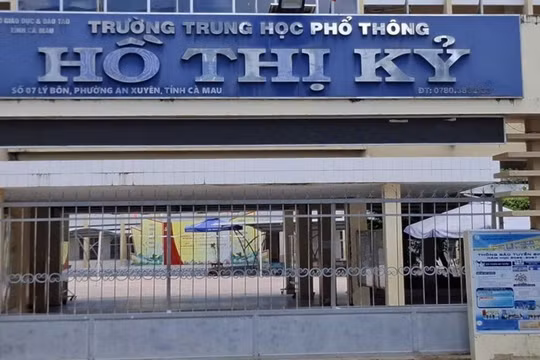Cà Mau hủy kết quả của thí sinh sử dụng điện thoại trong phòng thi