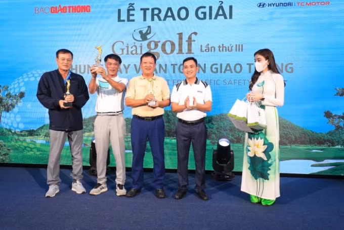giai golf chung tay vi an toan giao thong nam 2022 da tim ra nha vo dich hinh 8