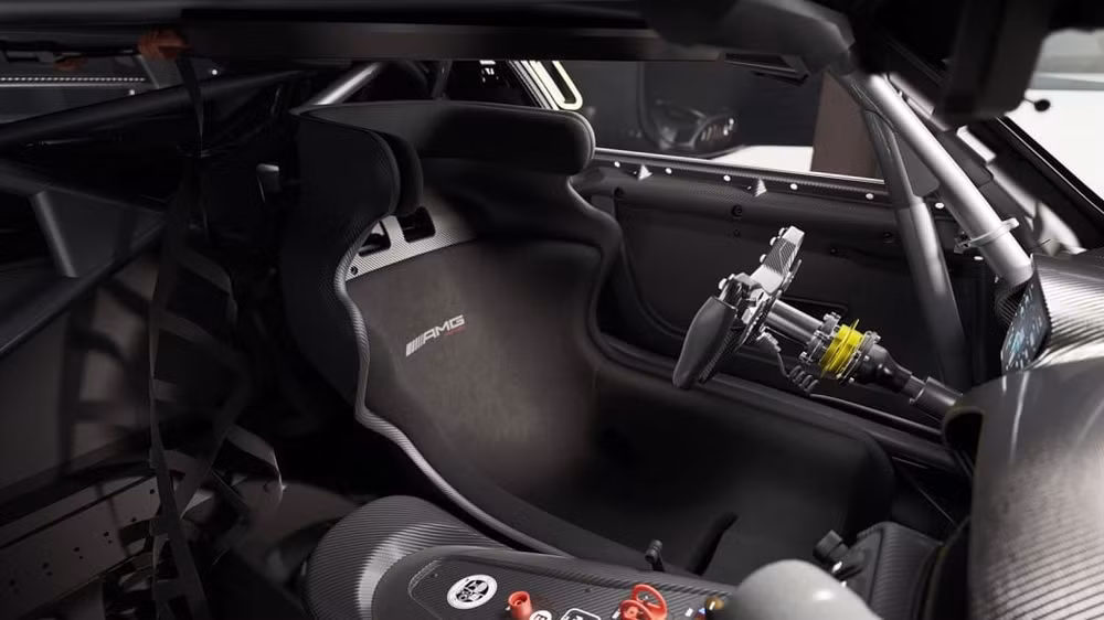 mau xe dua mercedes amg gt track series so huu suc manh len den 778 ma luc hinh 4