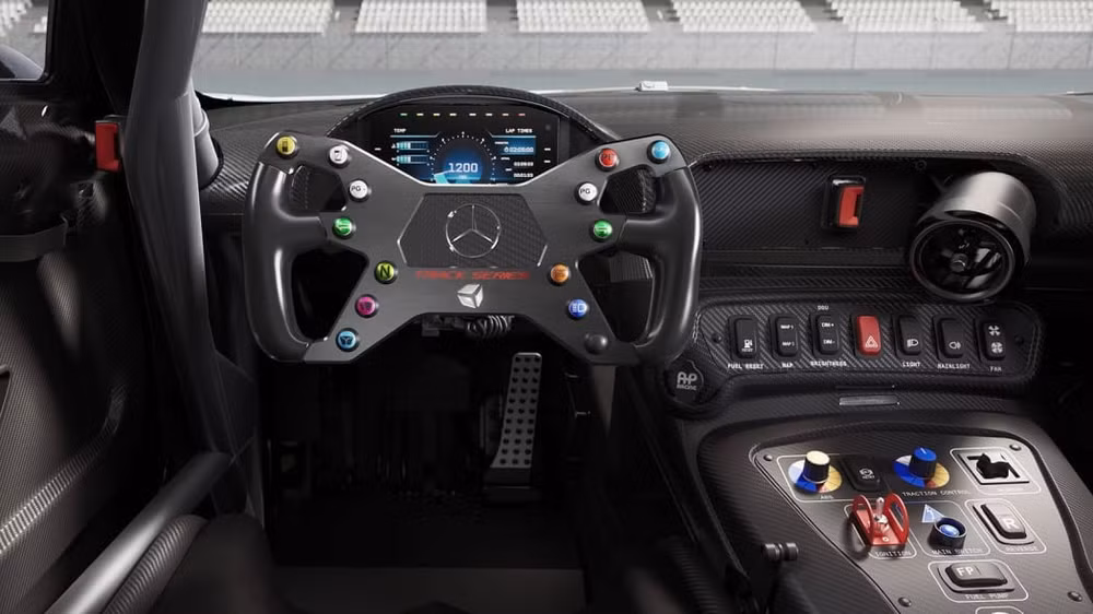 mau xe dua mercedes amg gt track series so huu suc manh len den 778 ma luc hinh 5