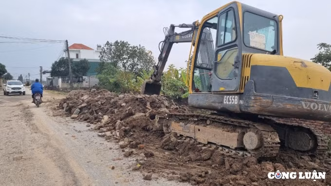 hai duong ubnd xa dong lac lien tuc moi thau trai quy dinh hinh 1