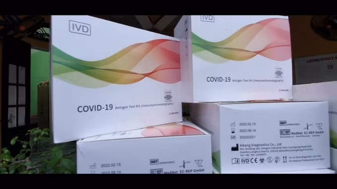 hung yen phat hien 9x buon kit test va thuoc dieu tri covid 19 khong hop phap hinh 1