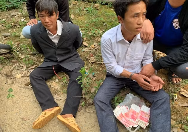 bat hai chu chau mang tien nhan dan te gia di tieu thu hinh 1