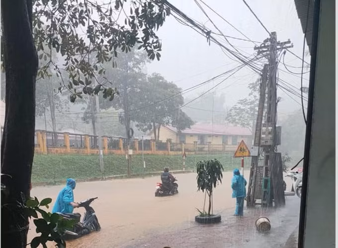 lao cai khong khi lanh tran ve xuat hien mua lu lon vung cao gay nhieu thiet hai hinh 2