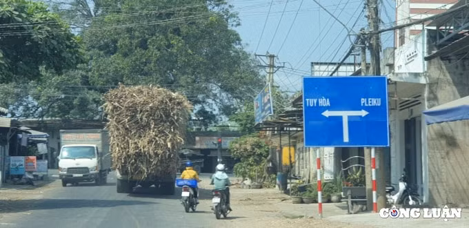 gia lai xe qua tai tung hoanh khap cac tuyen duong quoc lo hinh 2