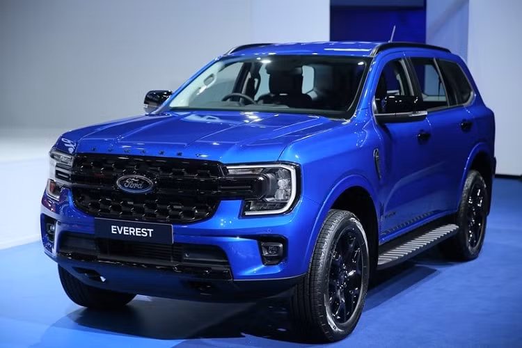ford everest 2022 ra mat tai thai lan gia tu 997 trieu dong hinh 1