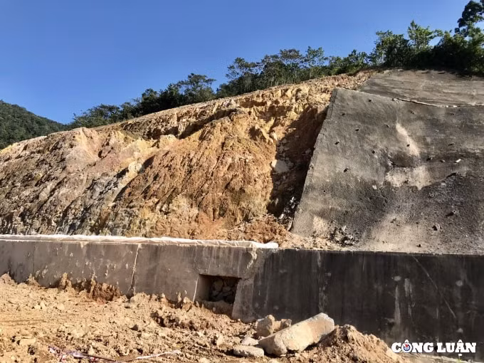 cao toc noi hue da nang chua khai thac da sat lo nghiem trong hinh 13